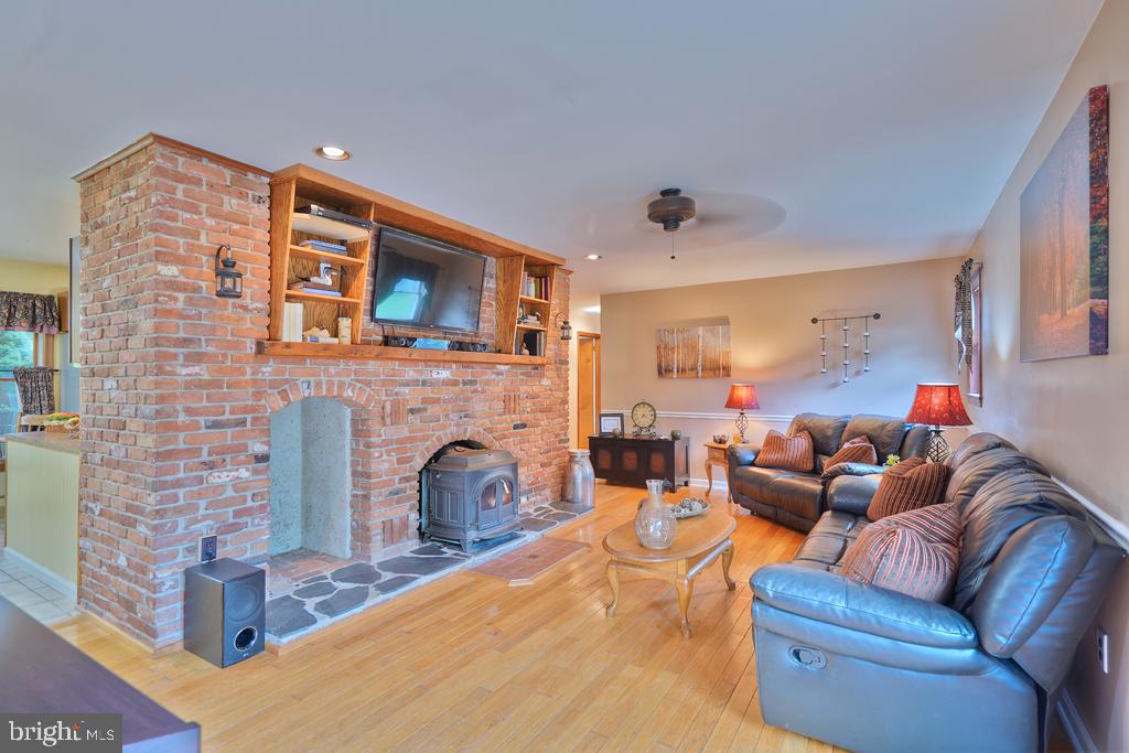87 Bitting Road Alburtis, PA 18011 - Photo 7 of 30 Gallery Image 7