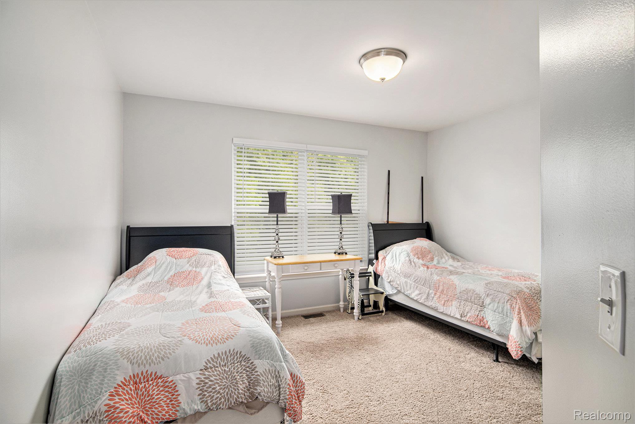1515 Ashton Ridge Court Howell, MI 48843 - Photo 18 of 27 020_file_951.jpg