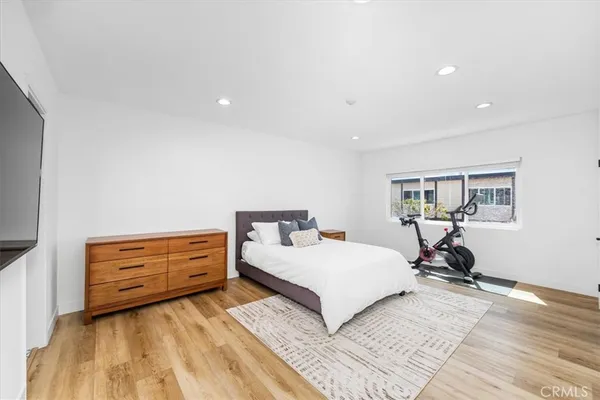 $999,000 | 2120 Dufour Avenue, Unit 6, Redondo Beach, CA 90278