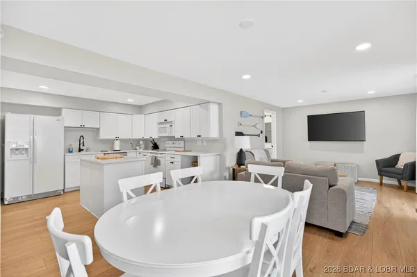 $549,900 | 43 Jennings Branch, Lake Ozark, MO 65049