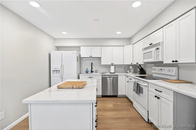 $549,900 | 43 Jennings Branch, Lake Ozark, MO 65049