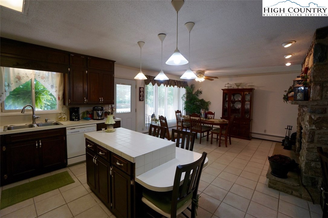 485 Wake Robin Lane Boone, NC 28607 - Photo 11 of 23 Gallery Image 11