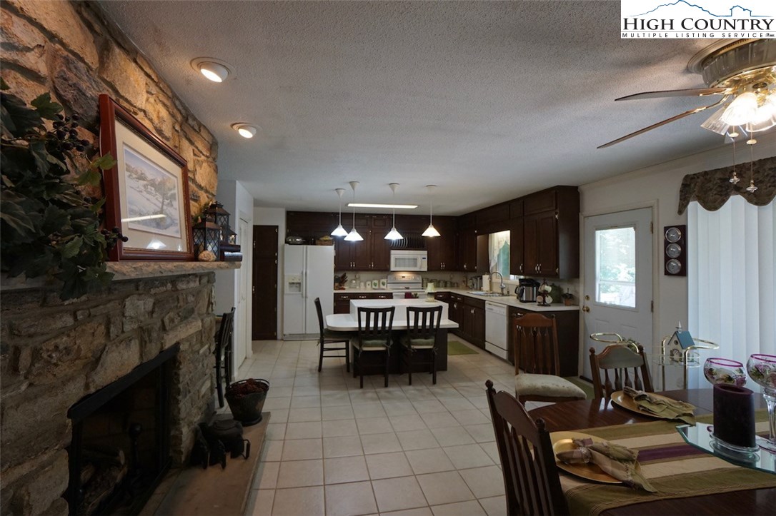 485 Wake Robin Lane Boone, NC 28607 - Photo 8 of 23 Gallery Image 8