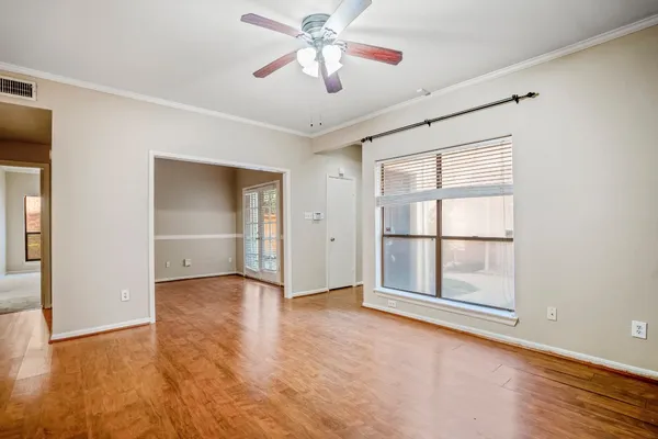 $1,400 | 2001 Bering Drive, Unit 7B, Houston, TX 77057