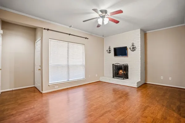 $1,400 | 2001 Bering Drive, Unit 7B, Houston, TX 77057