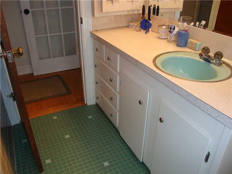 74 Curtis Road Portland, ME 04103 - Photo 15 of 24 Bathroom.