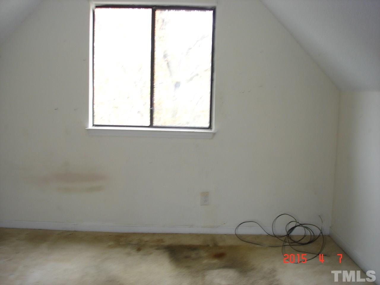 212 Bladen Street Raleigh, NC 27601 - Photo 7 of 9 a view of a small space