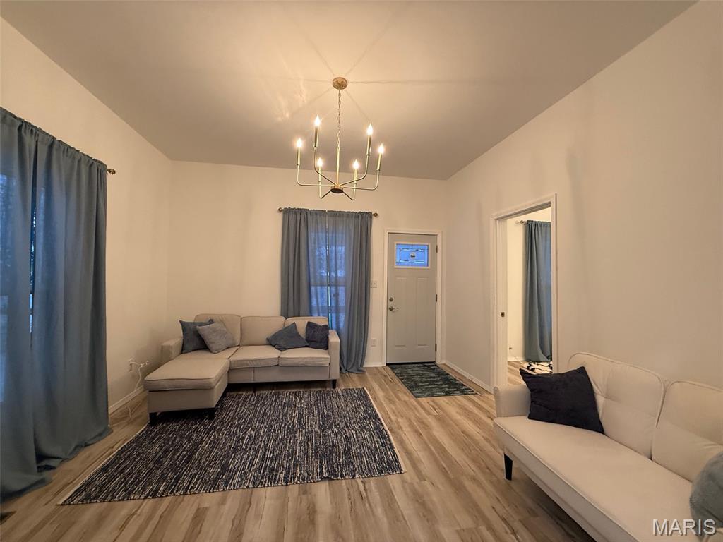 113 East Maple Street Brownstown, IL 62418 - Photo 4 of 10