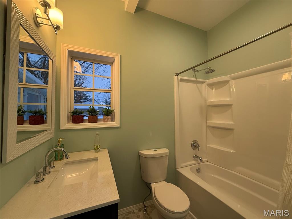 113 East Maple Street Brownstown, IL 62418 - Photo 9 of 10