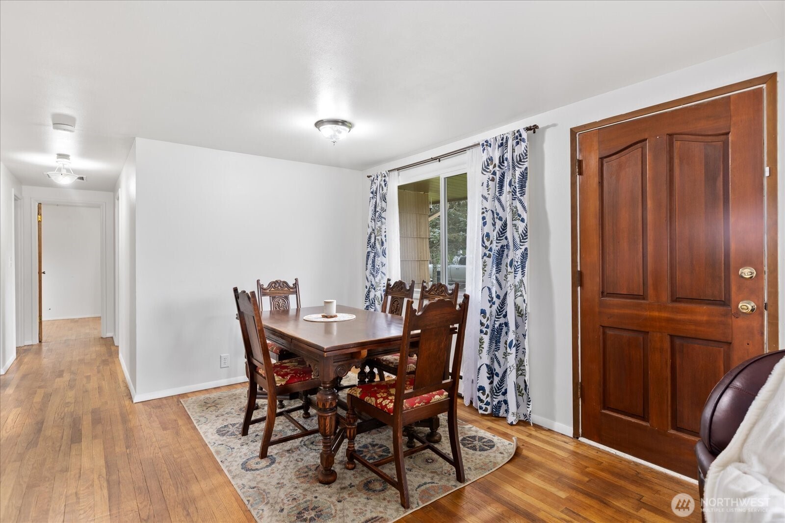 712 3rd Street Sultan, WA 98294 - Photo 9 of 39