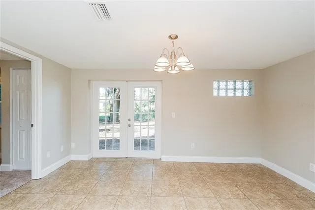 a view of livingroom with windows