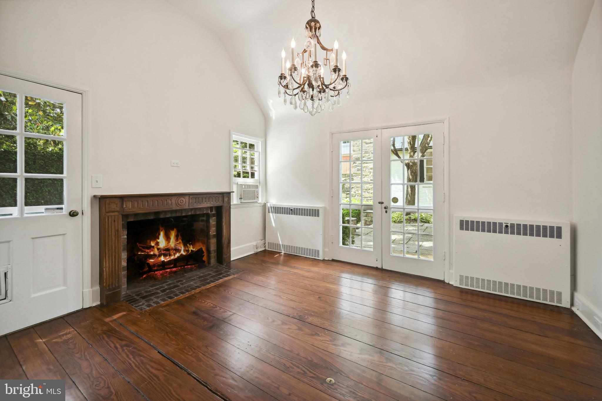 3410 Volta Place Northwest Washington, DC 20007 - Photo 4 of 11 Family Room