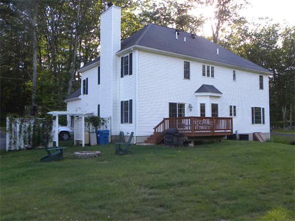 47 Daniels Road Charlton, MA 01507 - Photo 3 of 29