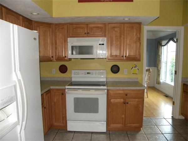 47 Daniels Road Charlton, MA 01507 - Photo 8 of 29