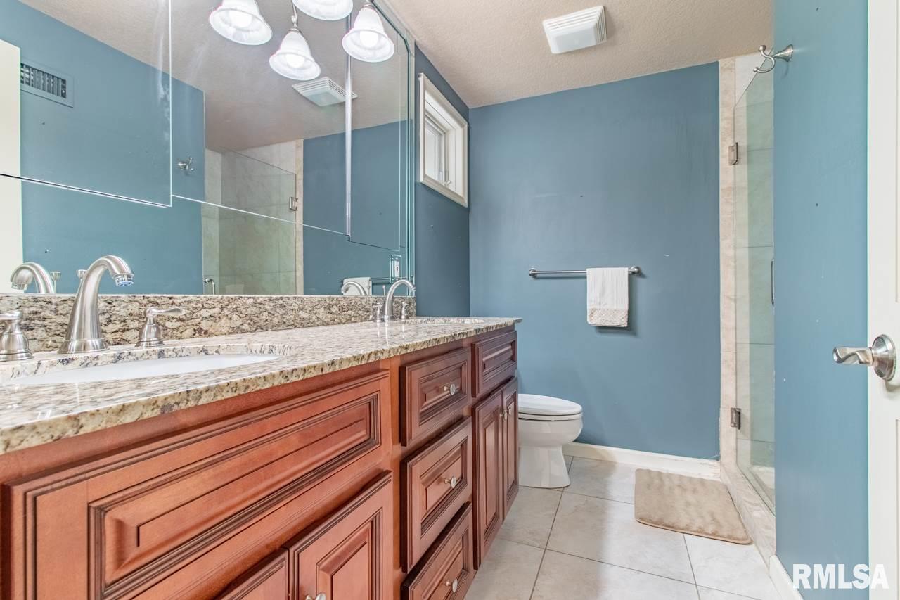 144 East Southgate Road Peoria, IL 61614 - Photo 18 of 36 Gallery Image 18
