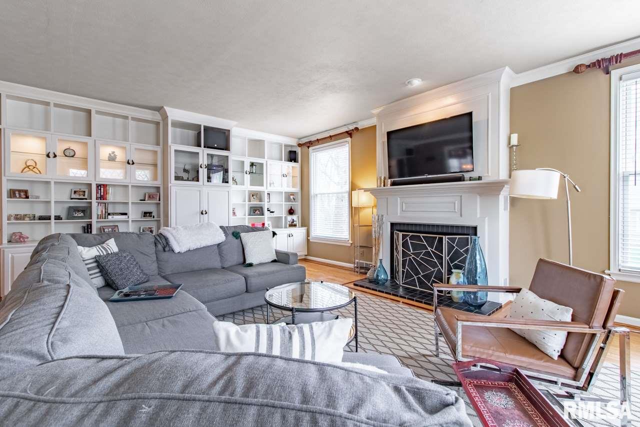144 East Southgate Road Peoria, IL 61614 - Photo 2 of 36 Gallery Image 2