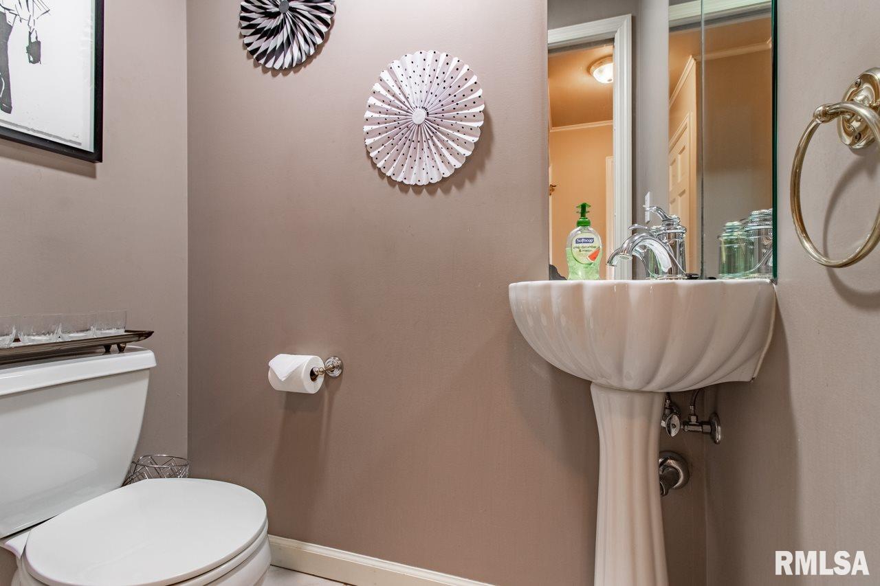 144 East Southgate Road Peoria, IL 61614 - Photo 21 of 36 Gallery Image 21