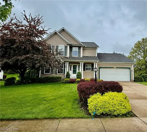 $440,000 | 3076 Ravineview Circle, Stow, OH 44224
