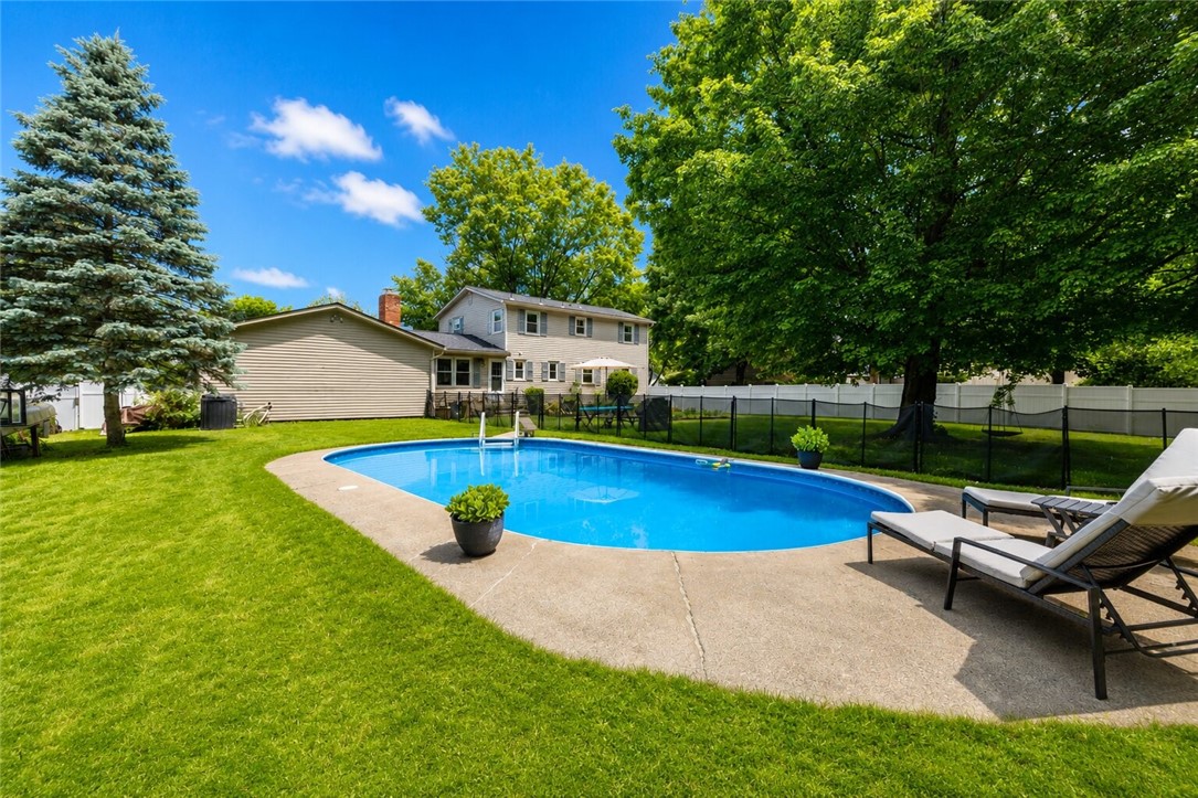 455 Reeves Road Pittsford, NY 14534 - Photo 3 of 27