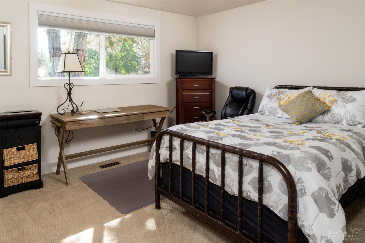 63490 Hamehook Road Bend, OR 97701 - Photo 10 of 25 Additional Photo