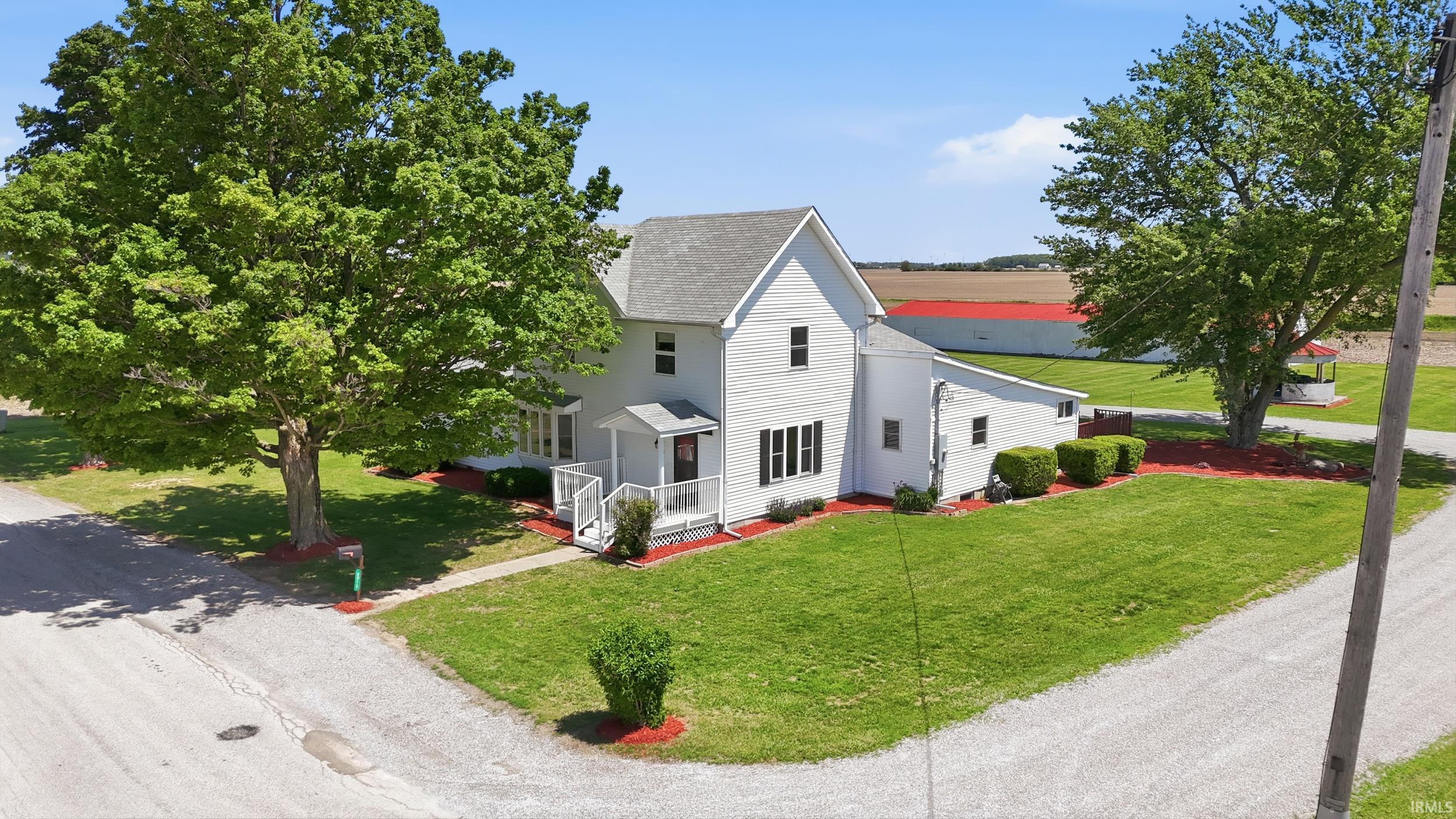 9913 Sampson Road Monroeville, IN 46773 - Photo 2 of 34