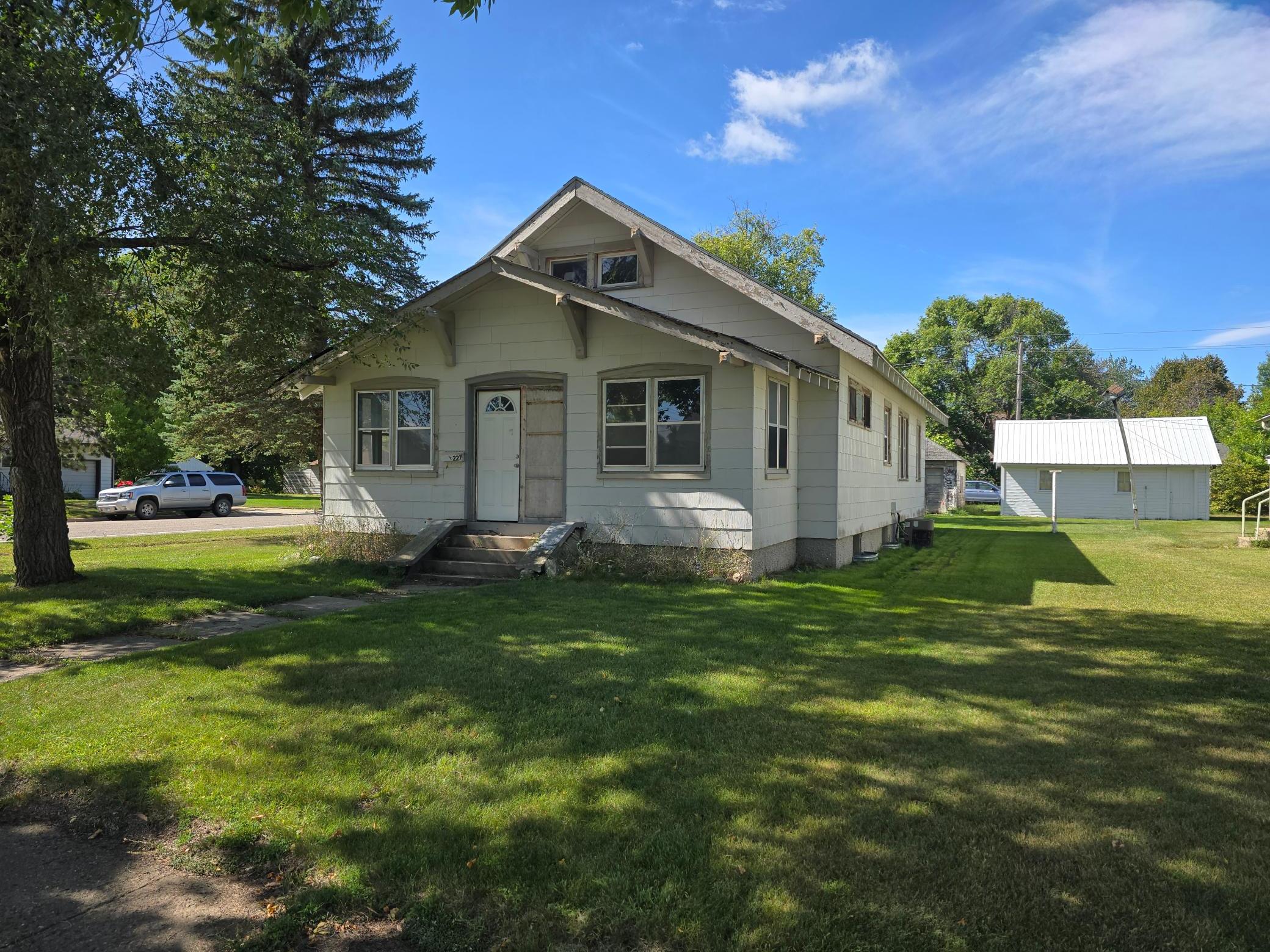 227 3rd Street Southwest Staples, MN 56479 - Photo 7 of 16 Gallery Image 7