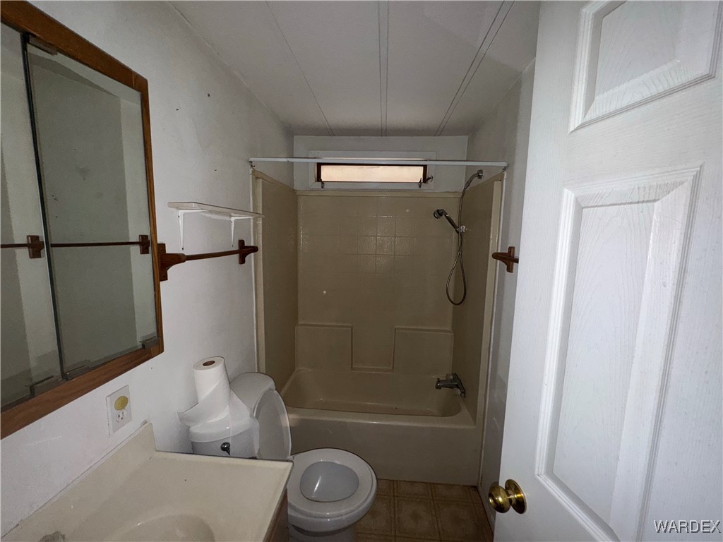 9000 Vock Canyon Road Kingman, AZ 86409 - Photo 17 of 44
