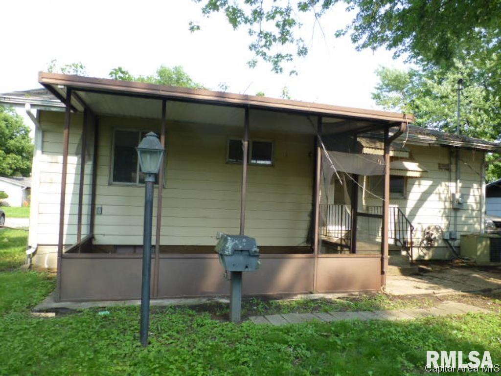 909 South 24th Street Springfield, IL 62703 - Photo 11 of 11