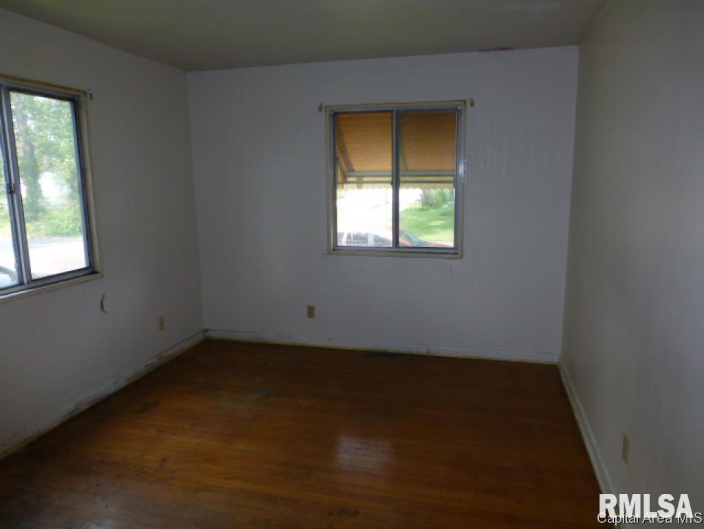 909 South 24th Street Springfield, IL 62703 - Photo 7 of 11