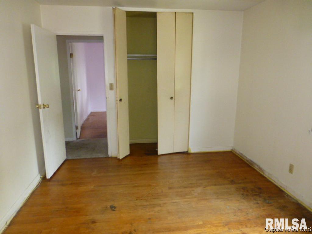 909 South 24th Street Springfield, IL 62703 - Photo 8 of 11
