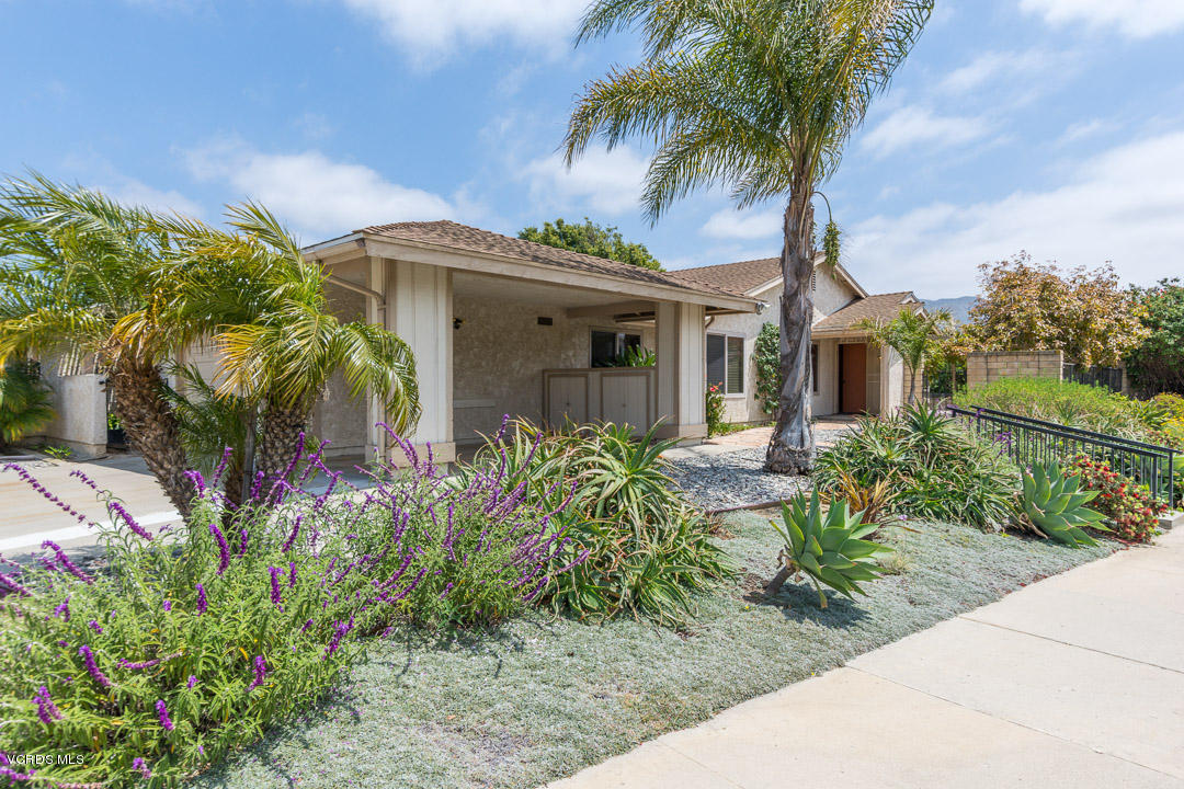 5168 Creekside Road Camarillo, CA 93012 - Photo 2 of 24 Corner view