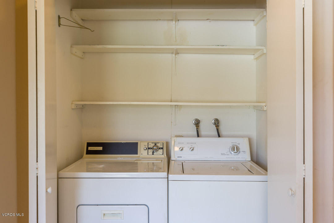 5168 Creekside Road Camarillo, CA 93012 - Photo 21 of 24 Laundry