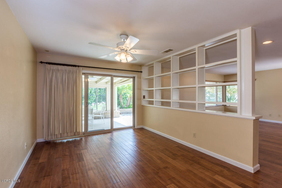 5168 Creekside Road Camarillo, CA 93012 - Photo 9 of 24 Family room