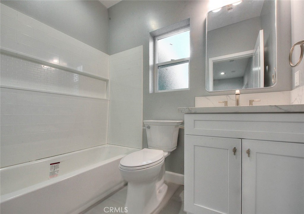 752 Rio Del Sol Avenue Montebello, CA 90640 - Photo 25 of 28 ADU Primary Bathroom
