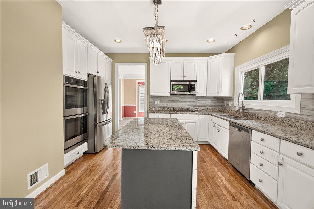 6430 Bellevue Place Frederick, MD 21701 - Photo 8 of 59