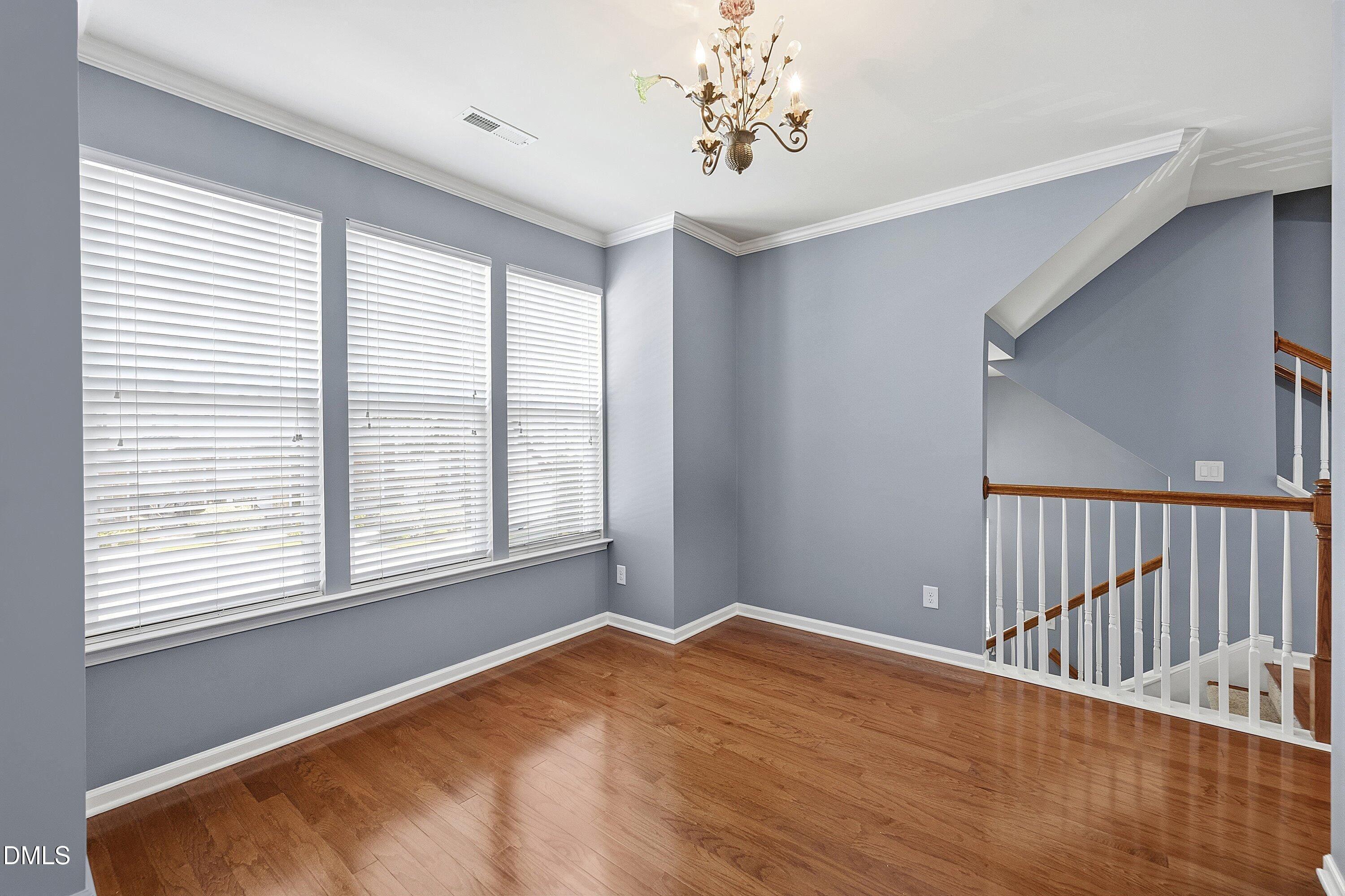 5911 Longeria Court Raleigh, NC 27612 - Photo 9 of 53 09-5911 Longeria Ct -_7013