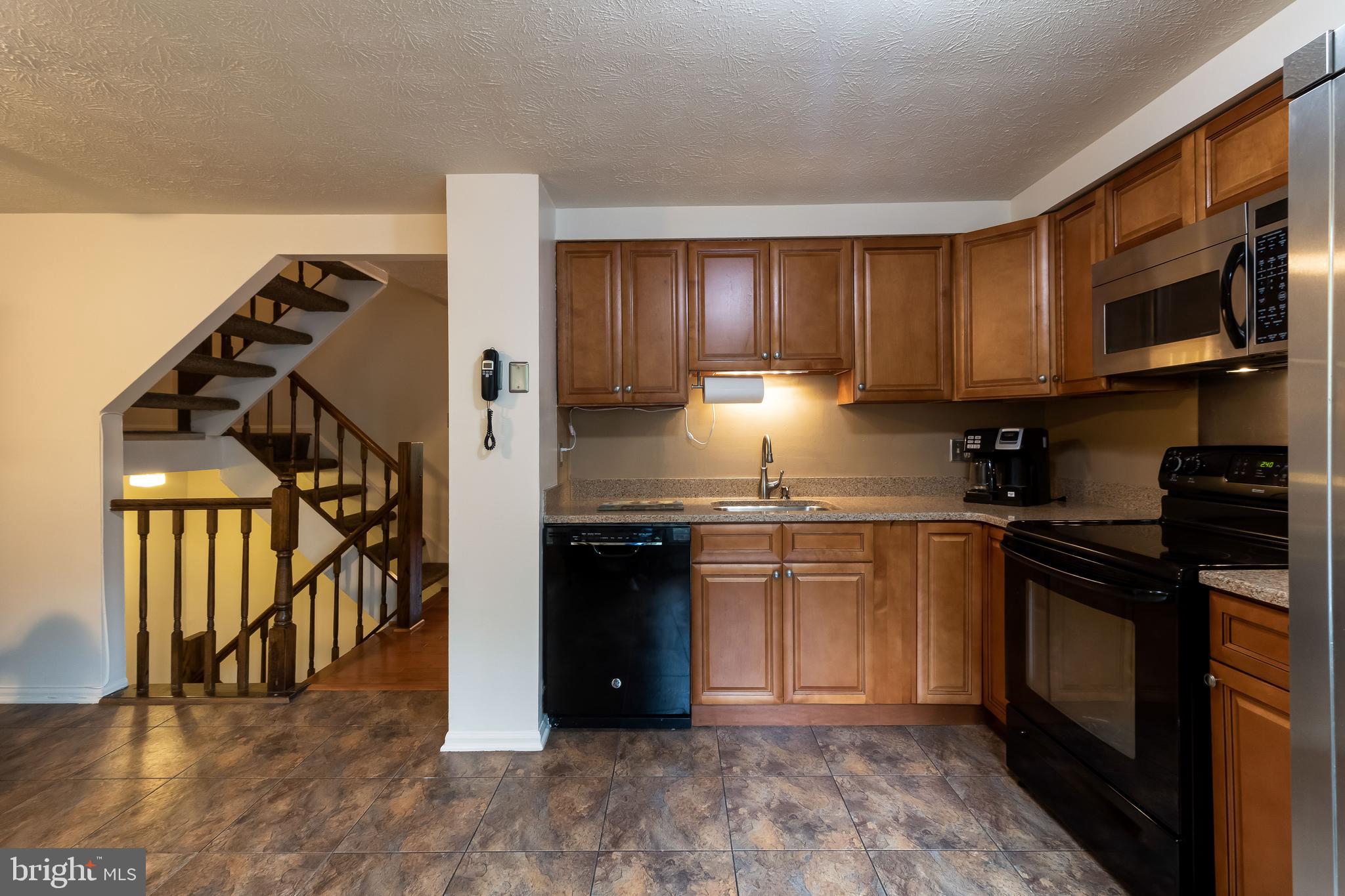 8113 Mandan Terrace Greenbelt, MD 20770 - Photo 2 of 23