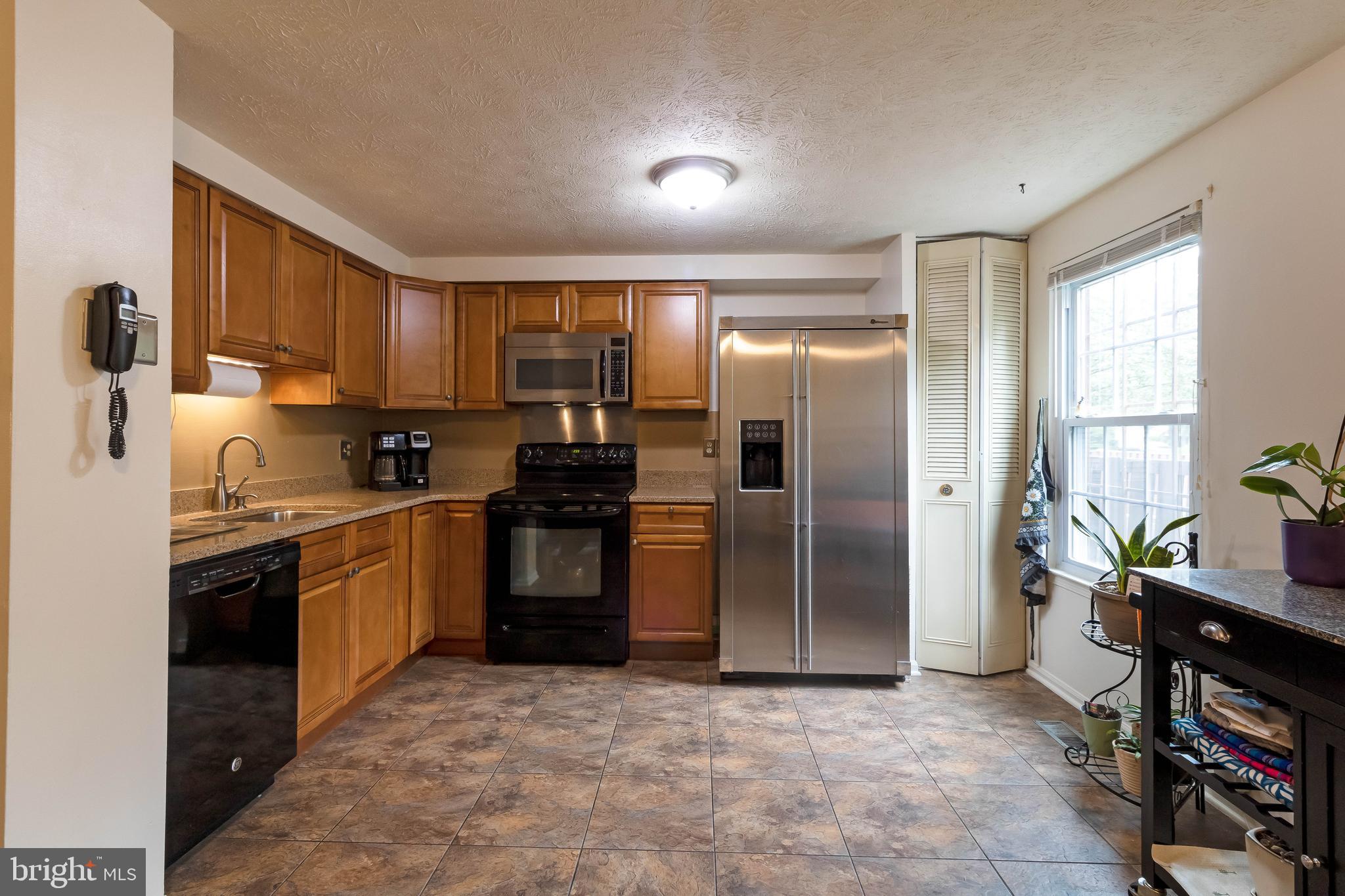 8113 Mandan Terrace Greenbelt, MD 20770 - Photo 3 of 23