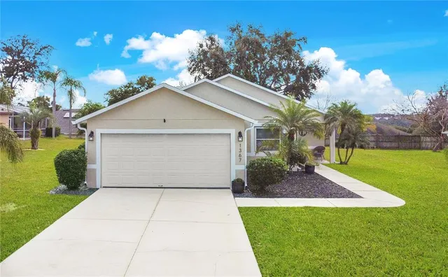 $349,900 | 1367 Willow Crest Drive, Clermont, FL 34711