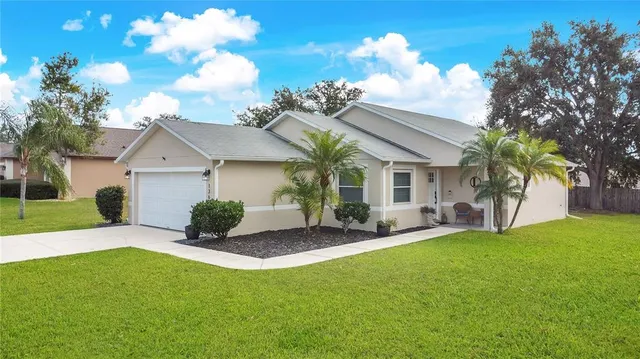 $349,900 | 1367 Willow Crest Drive, Clermont, FL 34711