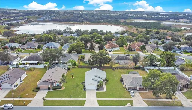 $349,900 | 1367 Willow Crest Drive, Clermont, FL 34711