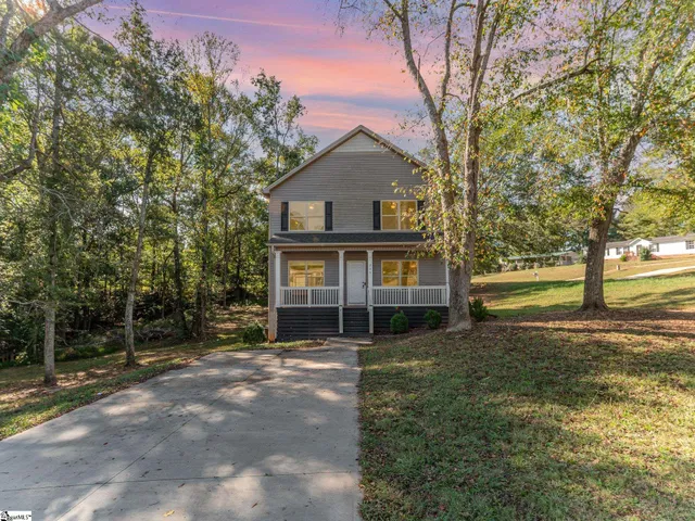 $270,000 | 200 Baywood Hills Drive, Simpsonville, SC 29680