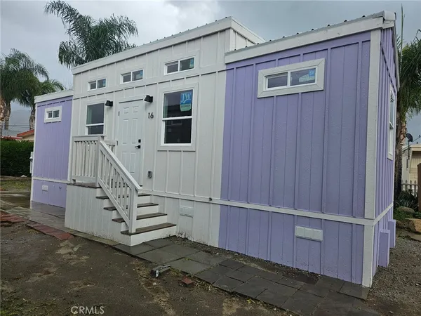 $109,000 | 501 South Mistletoe Avenue, Unit 16, San Jacinto, CA 92583