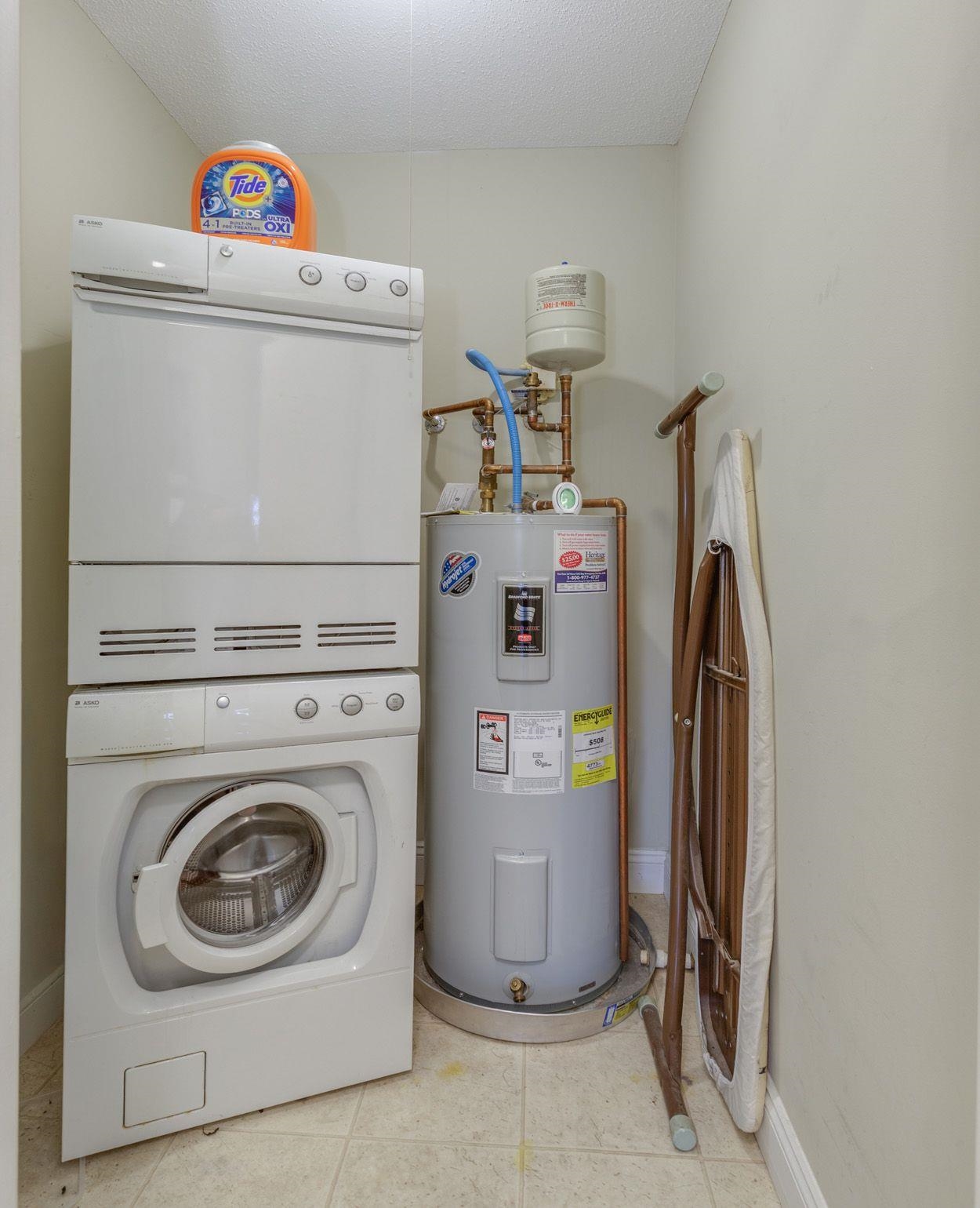 230 Eastern Avenue, Unit 303 Manchester, NH 03104 - Photo 21 of 36