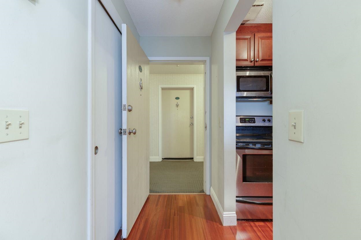 230 Eastern Avenue, Unit 303 Manchester, NH 03104 - Photo 8 of 36