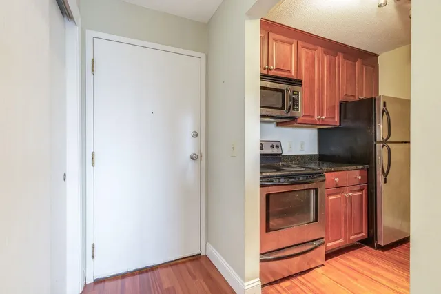 $220,000 | 230 Eastern Avenue, Unit 303, Manchester, NH 03104