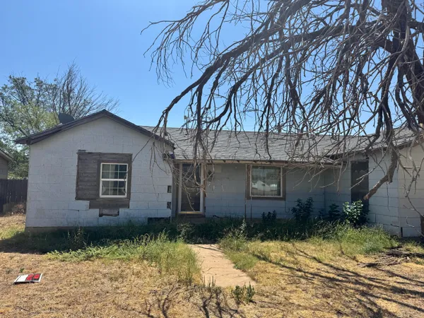 $70,000 | 1731 Ave I, Levelland, TX 79336