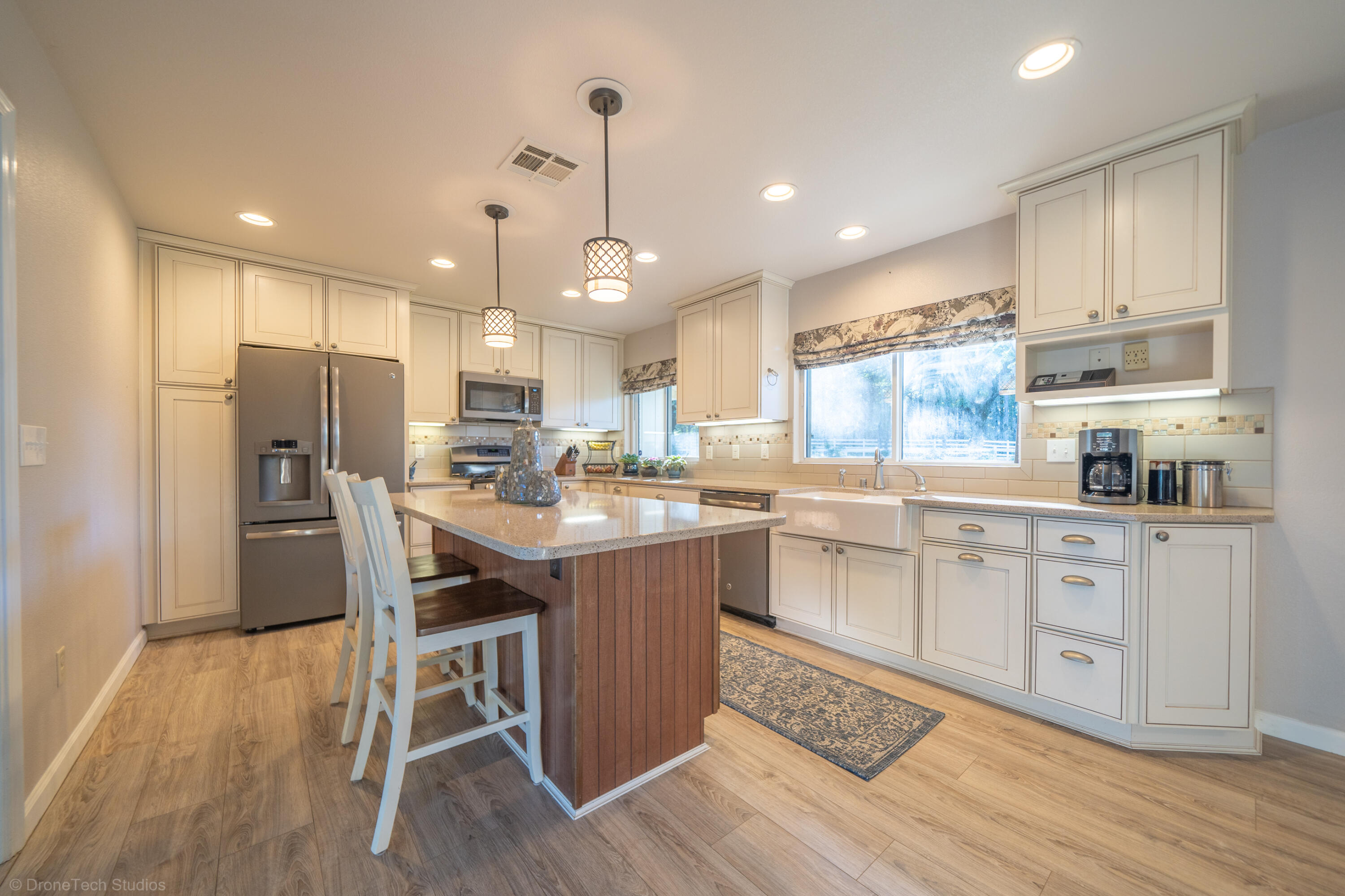 8455 Maynard Road Palo Cedro, CA 96073 - Photo 8 of 58 Updated kitchen