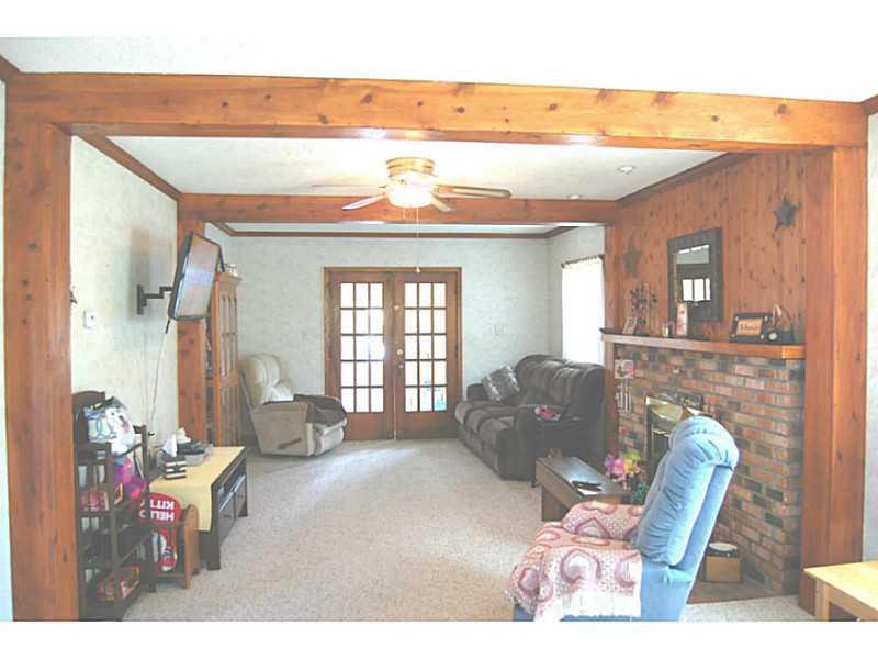 2457 Dayton Springfield Road Springfield, OH 45502 - Photo 3 of 25