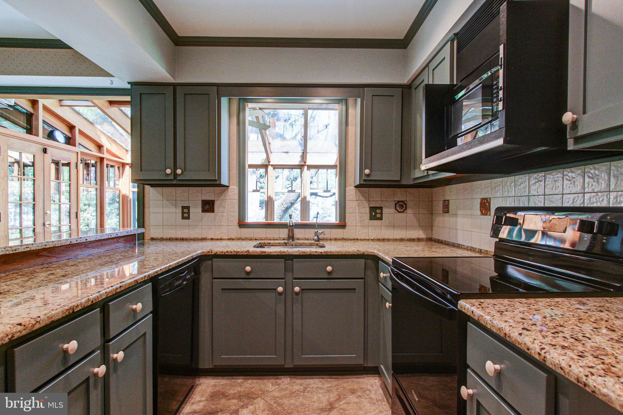 51 Deerpath Road Chalfont, PA 18914 - Photo 14 of 46 Kitchen